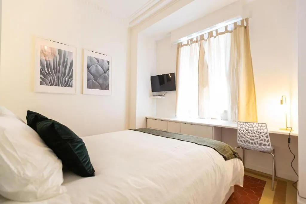 3 Min A Pied De La Gare St Charles - 3 Chambres Avec Clim, Sdb Et Tv Marseille France